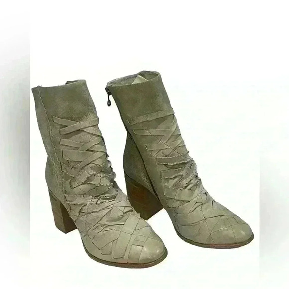 A.S. 98 Women's Gray Distressed Leather Woven Heeled Ankle Boots Size 37/ 6.5-7 - Picture 1 of 14